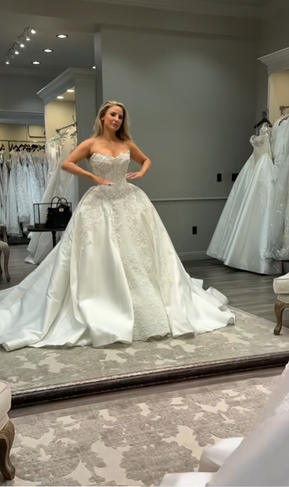 Classic Brides Dress Ball Gown Sweetheart Lace White Wedding Dresses Minimalist Bridal Gowns DP1605