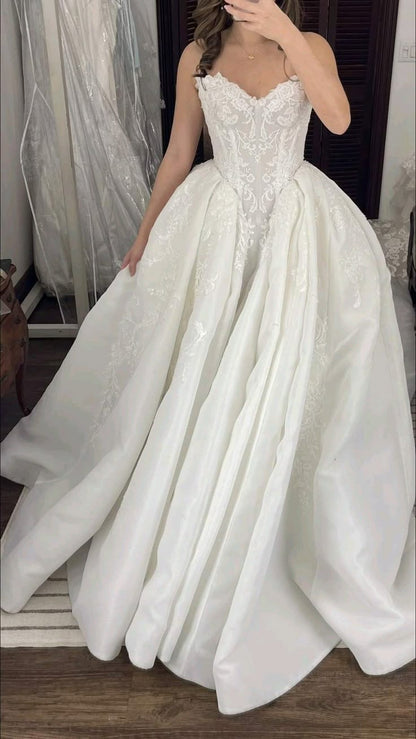 Classic Brides Dress Ball Gown Sweetheart Lace White Wedding Dresses Minimalist Bridal Gowns DP1605