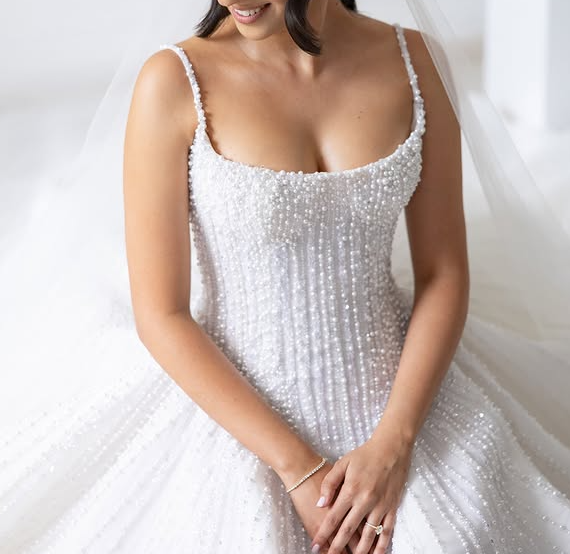Hübsches Brautkleid Ballkleid Spaghettiträger Pailletten Weiß Brautkleider Brautkleider DP1597