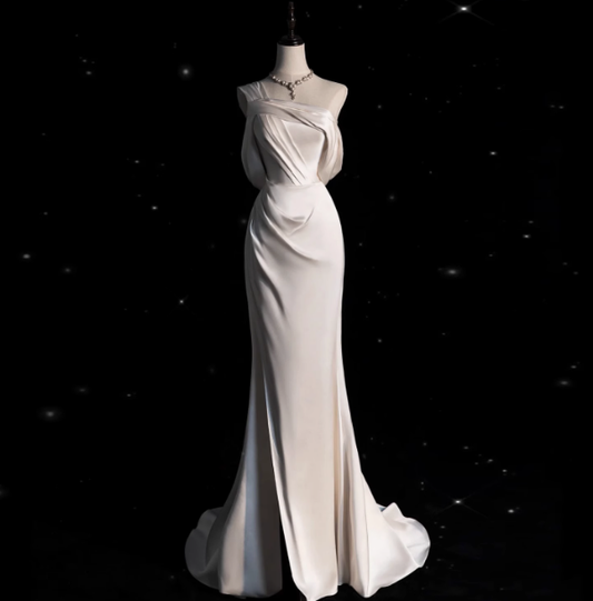 Classic Bridal Gown Mermaid One Shoulder Satin White Wedding Dresses Minimalist Bridal Gowns DP1658