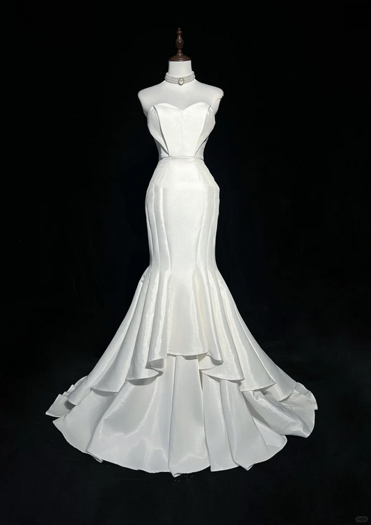 Classic Bridal Gown Mermaid Sweetheart Satin White Wedding Dresses Minimalist Bridal Gowns DP1691