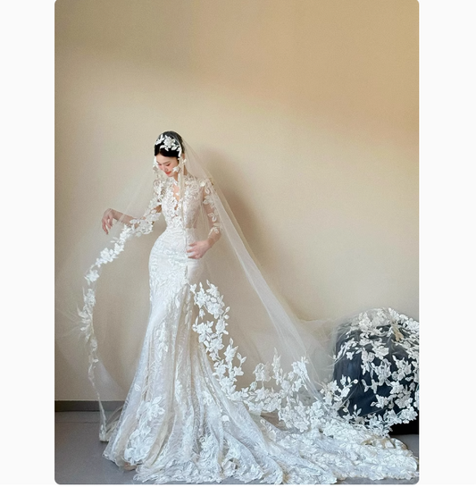 Romantisches Brautkleid Meerjungfrau V-Ausschnitt Spitze Weiße Brautkleider Minimalistische Brautkleider DP1798