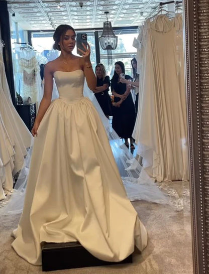 Hübsches Brautkleid Ballkleid Trägerlos Satin Weiß Lange Brautkleider Brautkleider DP1826