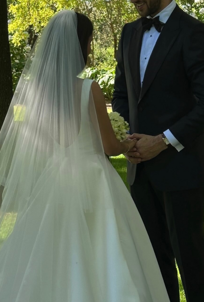 Pretty Wedding Dress Ball Gown Satin White Long Wedding Dresses Bridal Gowns DP1830