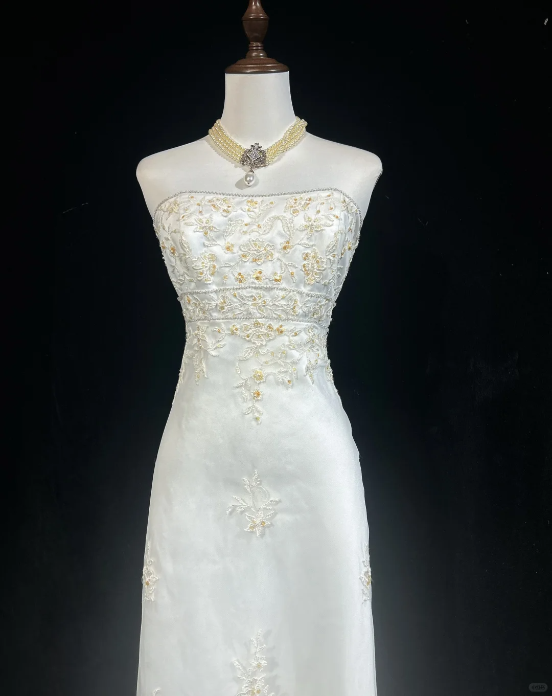 Hübsches Hochzeitskleid High Low Trägerlos Elfenbein Lange Brautkleider Brautkleider DP1836