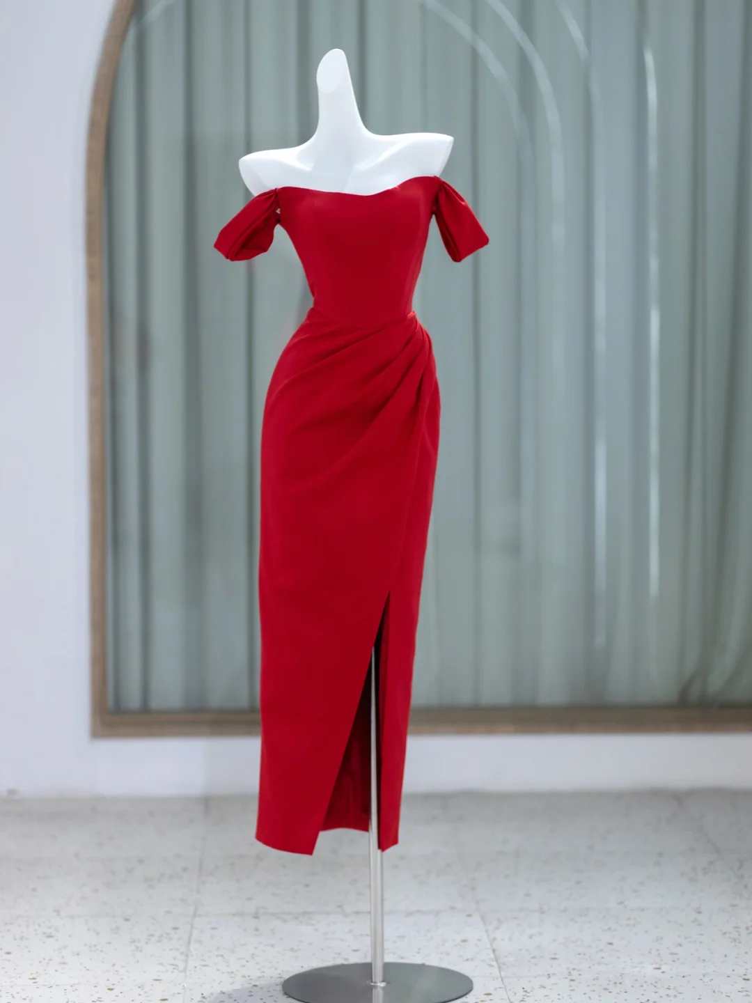 Elegantes Glamour-Etuikleid ohne Träger aus Satin für Brautjungfern, Partykleid, Geburtstags-Outfits, Geburtstagskleid-Ideen für Frauen, DP1851
