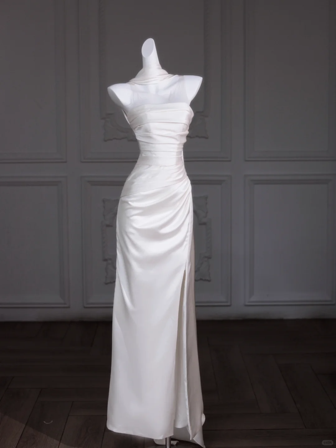 Unique Wedding Dress Mermaid Strapless Satin Long White Wedding Dresses Bridal Gowns DP1875