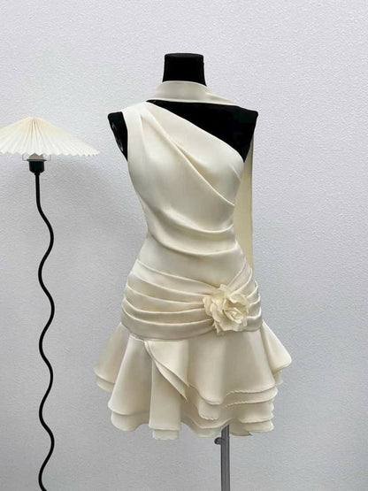 Mignonne robe de bal d'été courte évasée et asymétrique ivoire Robe de 16ème anniversaire Robes de cocktail DP2089