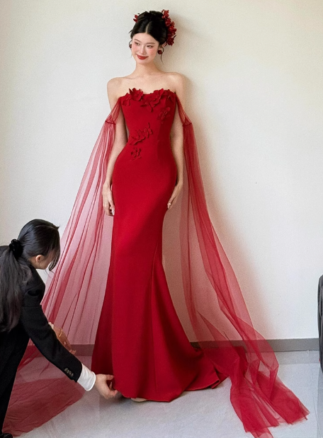 Hübsche Meerjungfrau trägerlose Burgunder Ballkleider Formale Sommer Hochzeitsgastkleider Hochzeitsgast-Outfits DP2263