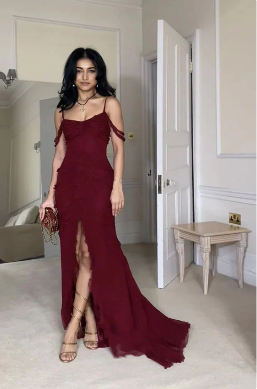 Sexy Burgunder Rüschen Chiffon Schlitz Ballkleid Meerjungfrau Abendkleid Charmantes Partykleid DP273