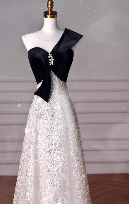 Süßes Ballkleid Spaghettiträger Silbergrau Mini Kurzes Formales Homecoming-Kleid Party Kurzes Ballkleid Hoco Kleider DH2684