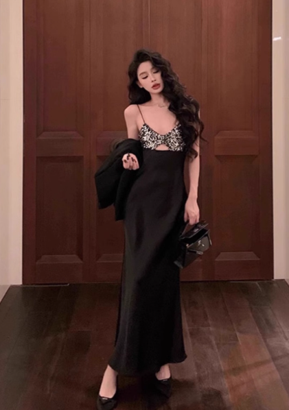 Modest Sheath Spaghetti Strap Long Evening Gown Black Formal Dress Elegant Sequin Satin Birthday Prom Dress DP2799