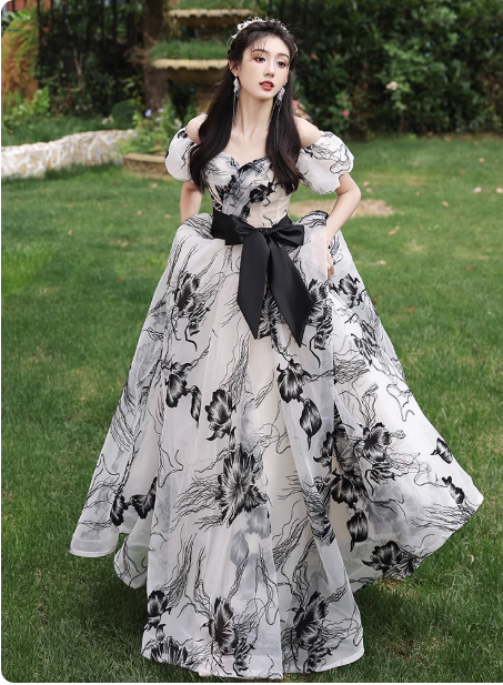 Süßes Ballkleid Spaghettiträger Silbergrau Mini Kurzes Formales Homecoming-Kleid Party Kurzes Ballkleid Hoco Kleider DH2684