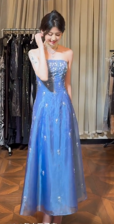 Süßes Ballkleid Spaghettiträger Silbergrau Mini Kurzes Formales Homecoming-Kleid Party Kurzes Ballkleid Hoco Kleider DH2684