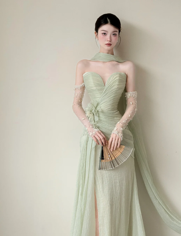Süßes Ballkleid Spaghettiträger Silbergrau Mini Kurzes Formales Homecoming-Kleid Party Kurzes Ballkleid Hoco Kleider DH2684