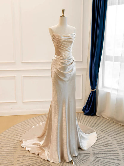 Süßes Ballkleid Spaghettiträger Silbergrau Mini Kurzes Formales Homecoming-Kleid Party Kurzes Ballkleid Hoco Kleider DH2684