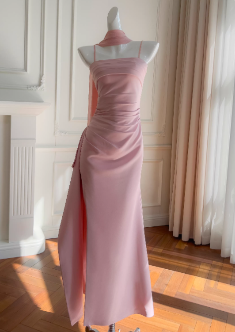 Glam Spaghetti Strap Sheath Evening Dresses Pink Bridesmaid Dresses Chiffon Wedding Guest Dresses DP3206