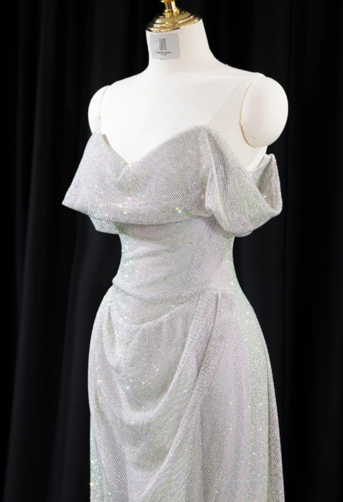 Süßes Ballkleid Spaghettiträger Silbergrau Mini Kurzes Formales Homecoming-Kleid Party Kurzes Ballkleid Hoco Kleider DH2684