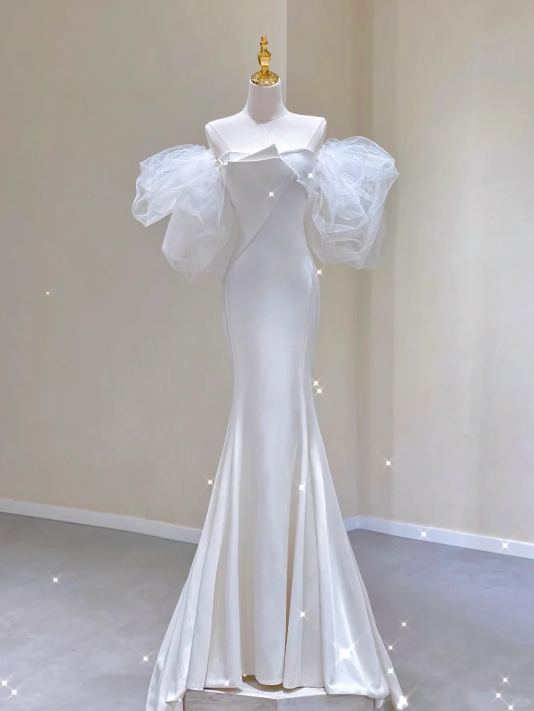 Unique Mermaid Strapless Neckline Satin With Puffy Sleeves Long Wedding Dresses White Brides Dress DP335