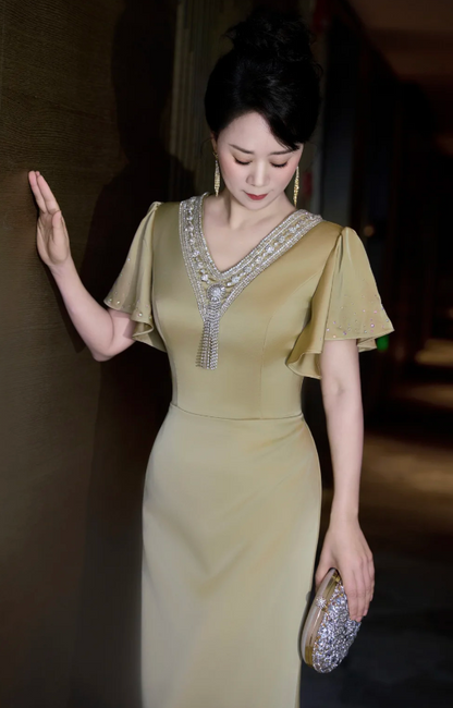 Elegant V-neck Sheath Olive Green Mother of the Bride Dress Rhinestone Satin Green Evening Dress DP3708