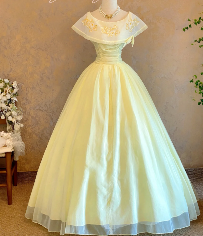 Süßes Ballkleid Spaghettiträger Silbergrau Mini Kurzes Formales Homecoming-Kleid Party Kurzes Ballkleid Hoco Kleider DH2684