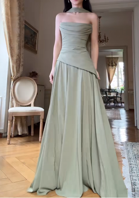 Süßes Ballkleid Spaghettiträger Silbergrau Mini Kurzes Formales Homecoming-Kleid Party Kurzes Ballkleid Hoco Kleider DH2684