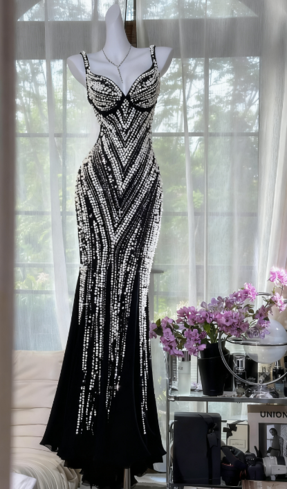 Süßes Ballkleid Spaghettiträger Silbergrau Mini Kurzes Formales Homecoming-Kleid Party Kurzes Ballkleid Hoco Kleider DH2684
