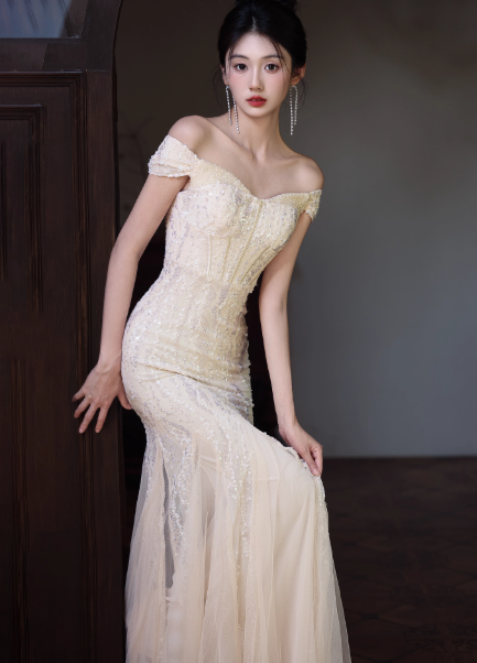 Süßes Ballkleid Spaghettiträger Silbergrau Mini Kurzes Formales Homecoming-Kleid Party Kurzes Ballkleid Hoco Kleider DH2684