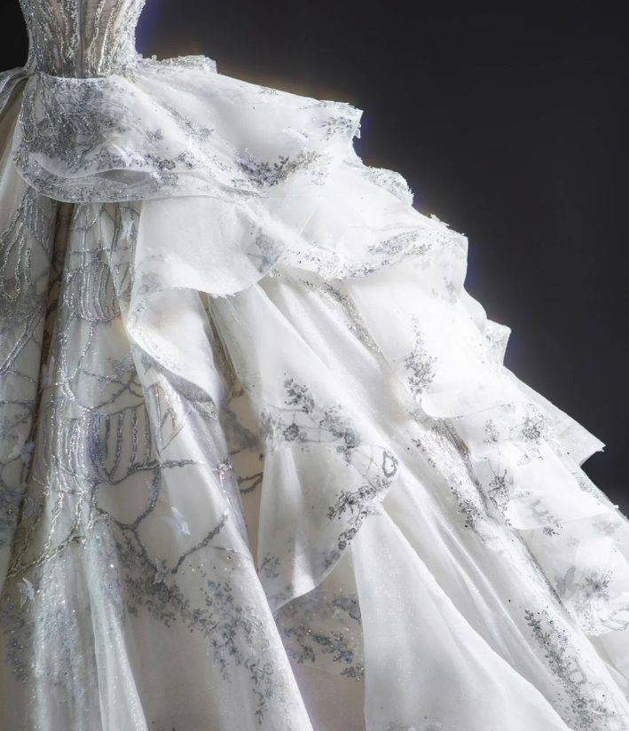 Zeitloses Ballkleid Trägerloses Pailletten Weiß Langes Brautkleid Brautkleid DP460