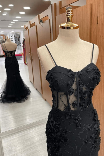 Edles schwarzes langes Ballkleid mit herzförmigem Ausschnitt, Meerjungfrau-Ausschnitt und Tüllapplikationen DP484