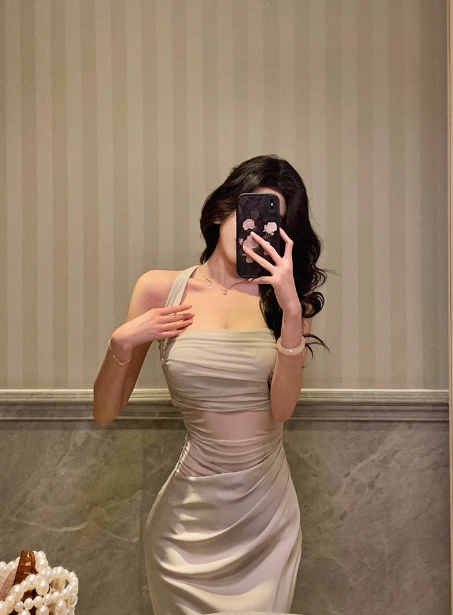 Elegantes Meerjungfrau-Neckholder-Satin-ärmelloses Kleid zum 18. Geburtstag Partykleid Geburtstags-Outfits Geburtstagskleid-Ideen für Frauen DP567