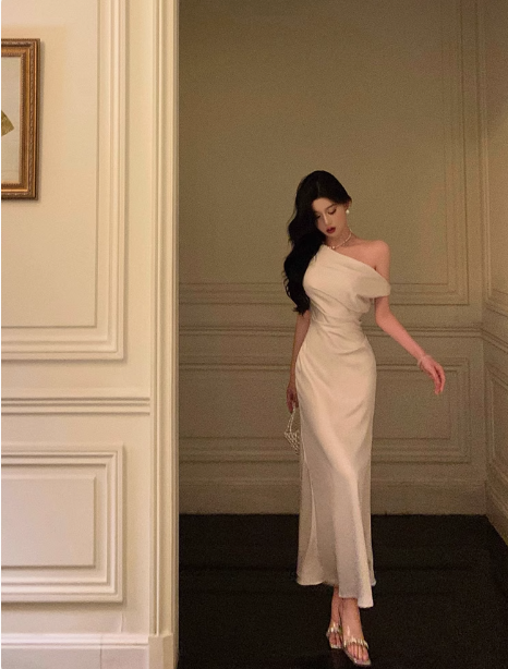 Edles Meerjungfrauen-Kleid in Weiß, schulterfrei, Partykleid zum 18. Geburtstag, Outfits zum 18. Geburtstag, Geburtstagskleid-Ideen für Frauen, DP577