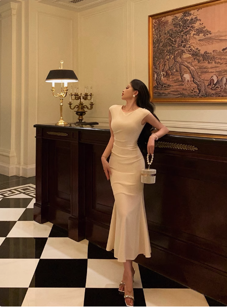 Elegantes Meerjungfrauen-Kleid mit U-Ausschnitt, Elfenbein, 18. Geburtstagskleid, Partykleid, Geburtstags-Outfits, Geburtstagskleid-Ideen für Frauen, DP583