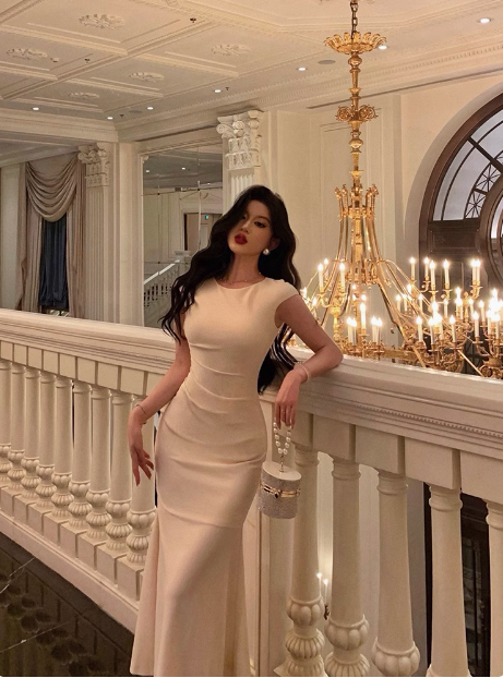 Elegantes Meerjungfrauen-Kleid mit U-Ausschnitt, Elfenbein, 18. Geburtstagskleid, Partykleid, Geburtstags-Outfits, Geburtstagskleid-Ideen für Frauen, DP583