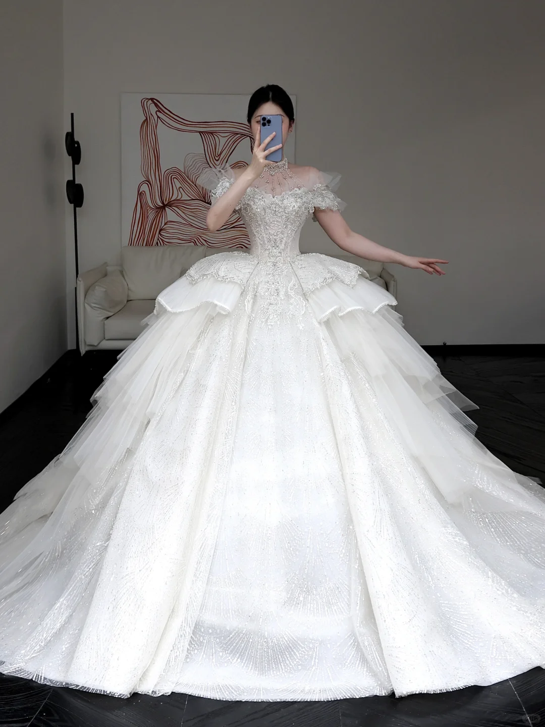 Robe de mariée de luxe à épaules dénudées et manches courtes, robe de mariée à paillettes avec traîne DP646