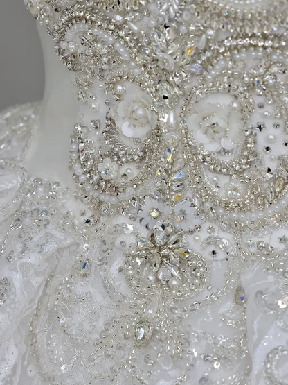 Robe de mariée de luxe à manches courtes et paillettes avec traîne, DP647
