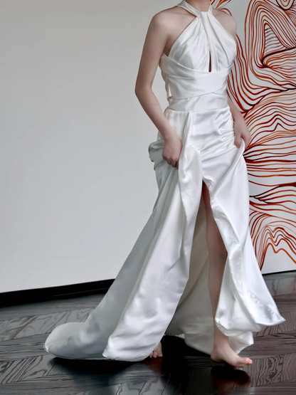 Unique Bridal Gown A Line Halter White Satin Wedding Dresses Bridal Gowns DP662