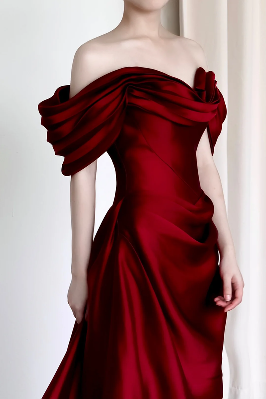 Wunderschöne Meerjungfrau Off The Shoulder Burgund Satin Lange Ballkleider Abschlusskleider DP665