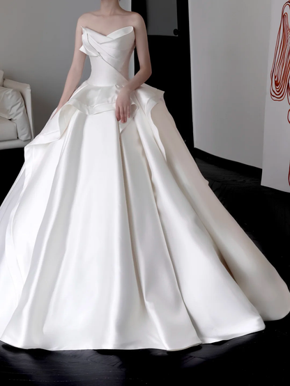 Unique Bridal Gown Ball Gown Sweetheart White Satin Wedding Dresses Bridal Gowns DP666