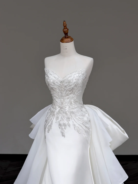 Unique Bridal Gown Mermaid Sweetheart White Satin Wedding Dresses Beads Bridal Gowns DP690