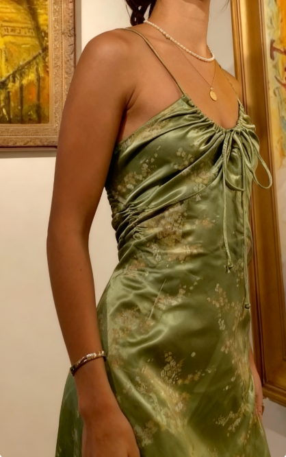 Wunderschönes A-Linie Neckholder-Ballkleid mit Blumenmuster in Grün, formelle Sommerkleider für Hochzeitsgäste, Outfits für Hochzeitsgäste, DP760