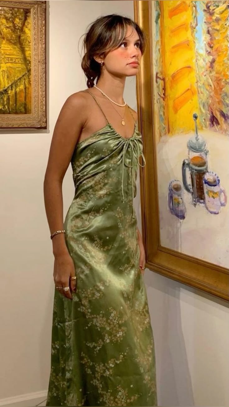 Wunderschönes A-Linie Neckholder-Ballkleid mit Blumenmuster in Grün, formelle Sommerkleider für Hochzeitsgäste, Outfits für Hochzeitsgäste, DP760