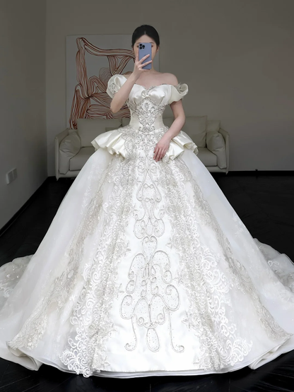 Prinzessin Brautkleid Ballkleid aus der Schulter weiße Pailletten Perlen Brautkleider Winter Brautkleider DP861