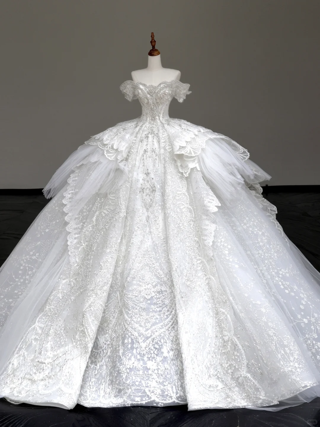 Prinzessin Brautkleid Ballkleid Weg Von Der Schulter Weiß Pailletten Perlen Brautkleider Winter Brautkleider DP875