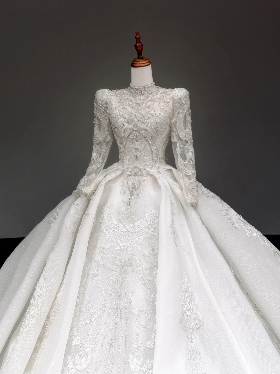 Prinzessin Brautkleid Ballkleid Hoher Ausschnitt Weiß Pailletten Perlen Brautkleider Winter Brautkleider DP880