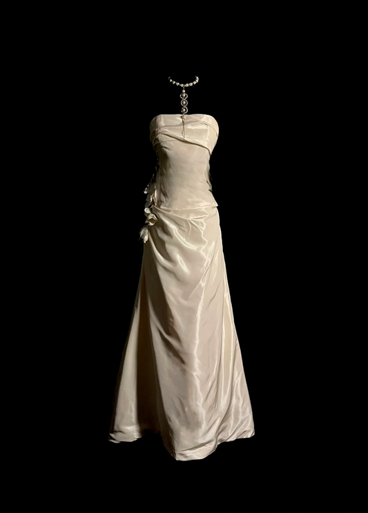 Hübsches Brautkleid Ballkleid Trägerlos Elfenbein Satin Vintage Brautkleider Brautkleider DP921