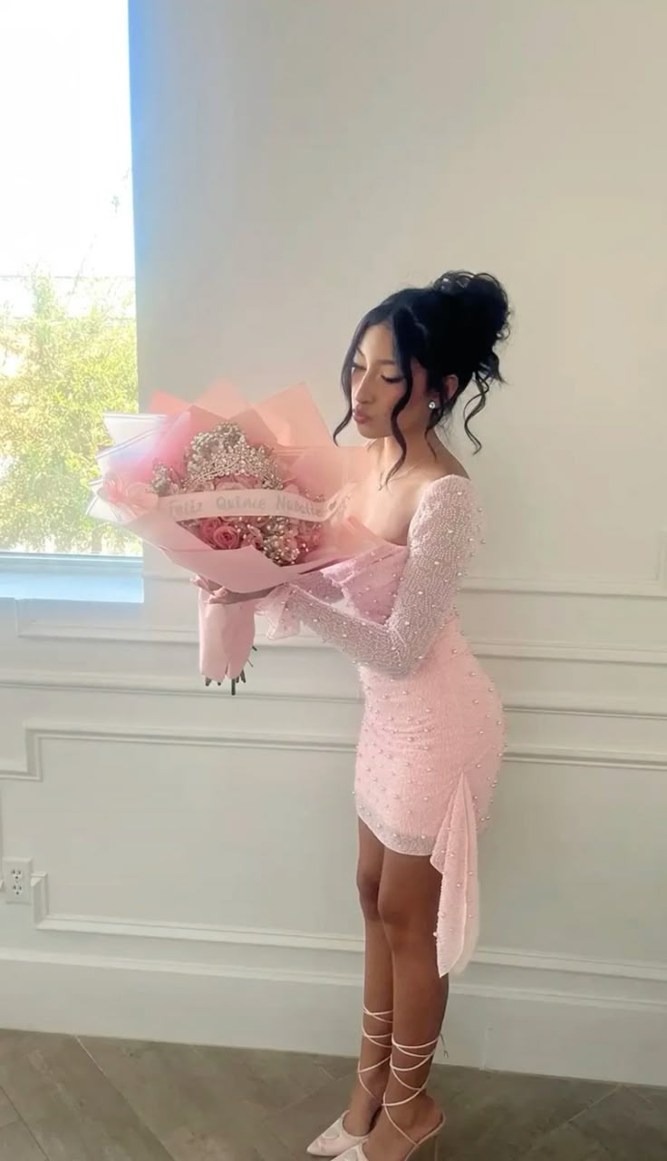 Süßes Etuikleid in Rosa mit quadratischem Ausschnitt, kurzes Sommer-Pailletten-Geburtstagskleid, Hoco-Kleid, Geburtstagsoutfit, Mini-Partykleider zum 19. Geburtstag, DP982
