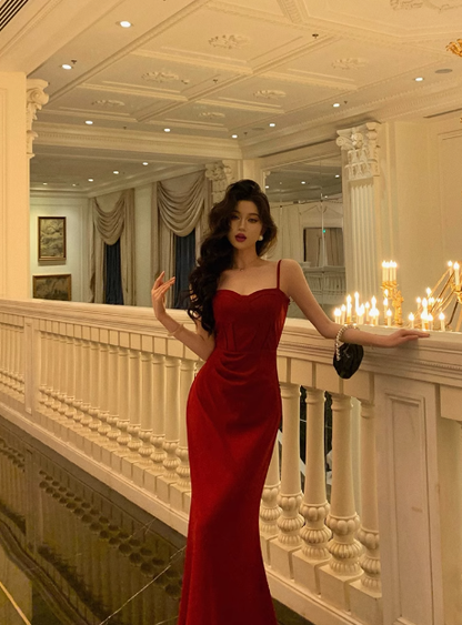 Hübsches Meerjungfrau-Spaghettiträger-Burgunderrotes Kleid zum 18. Geburtstag, lange Party-Geburtstags-Outfits für Frauen, DP0158
