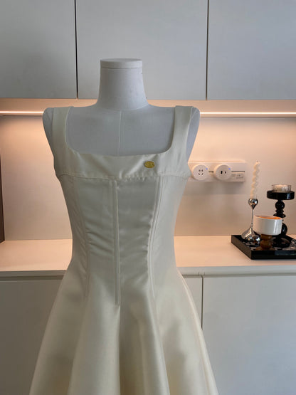 Süßes A-Linien-Sommerkleid mit quadratischem Ausschnitt und Satinrüschen, Urlaubsparty-Outfits für Mädchen, DP0135