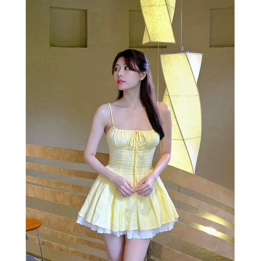 Modisches gelbes Kleid S731